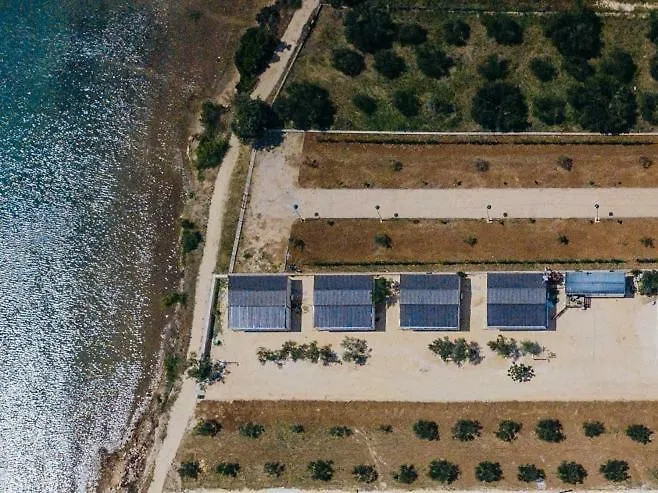 אתר קמפינג Camp San Antonio ביוגראד נה מורו