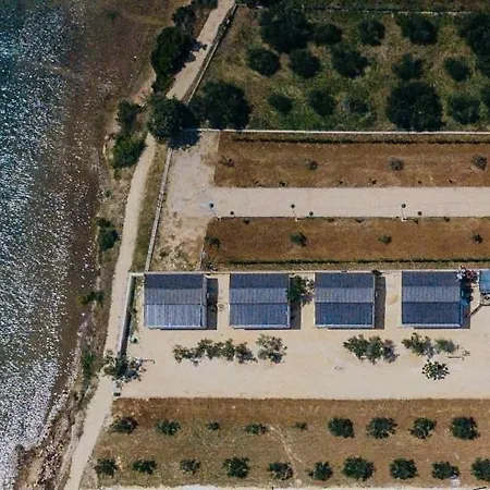 אתר קמפינג Camp San Antonio ביוגראד נה מורו