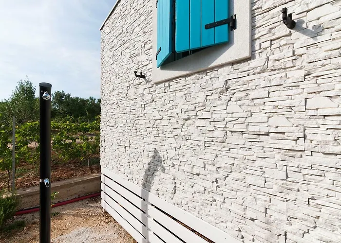 Camp San Antonio Биоград-на-Мору